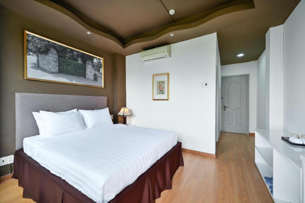 הו צ'י מין סיטי The Noble Swan Wood Park Hotel מראה חיצוני תמונה